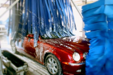 Prodotti per la cura dell'auto: cos� si protegge al meglio la propria macchina 